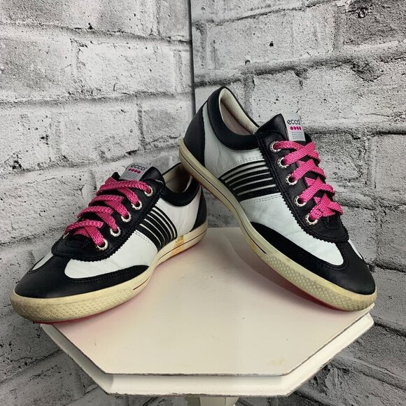 Ecco Hydromax Spikeless Golf Shoes - Picture 1 of 8